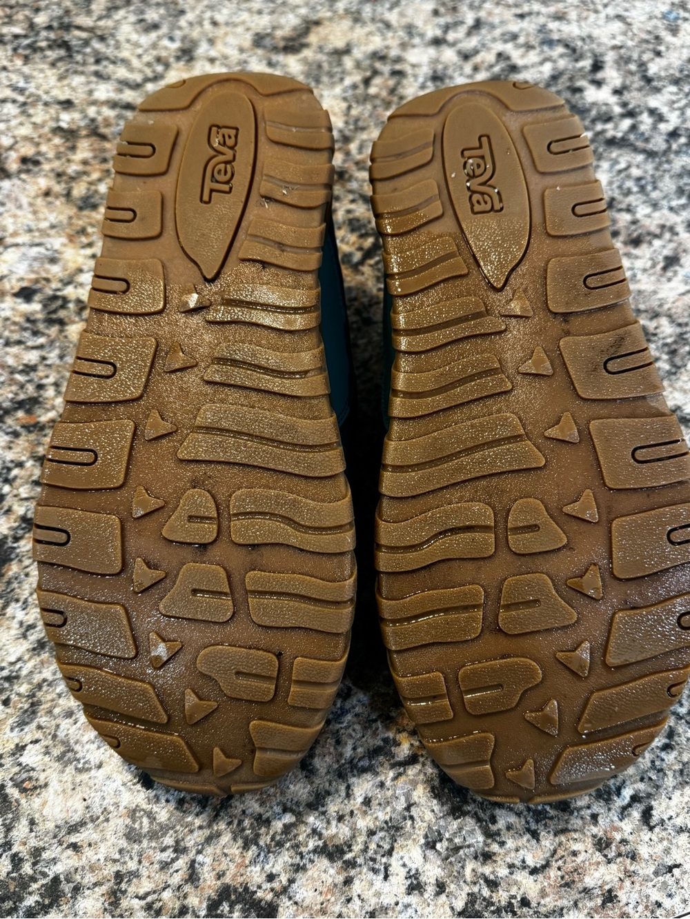 Teva ReEmber Camp Aventurine Multi Slip On Shoes Women’s Size 10 EU 41 Quilted - Picture 8 of 9